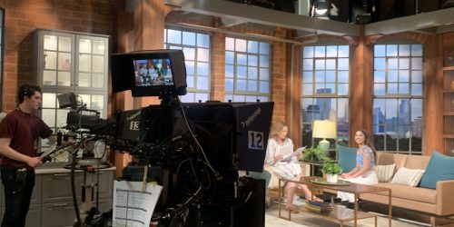 Behind the scenes photo ( post production )